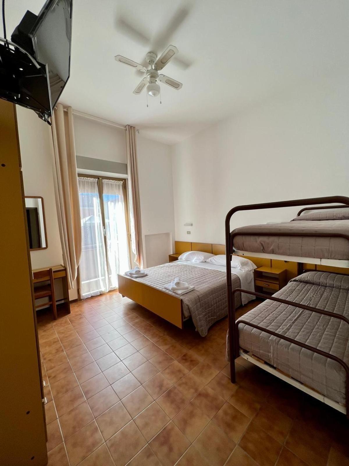 Hotel Villa Dei Fiori Bellaria-Igea Marina Exteriör bild