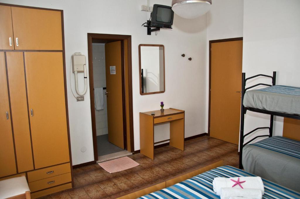 Hotel Villa Dei Fiori Bellaria-Igea Marina Rum bild